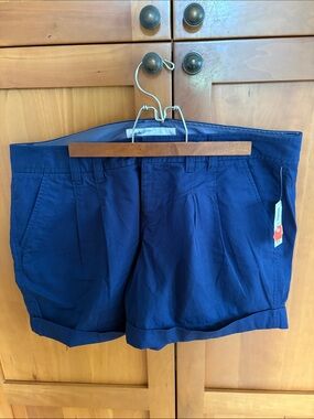 Old Navy Navy Blue Pleated Cotton Blend Women's Shorts